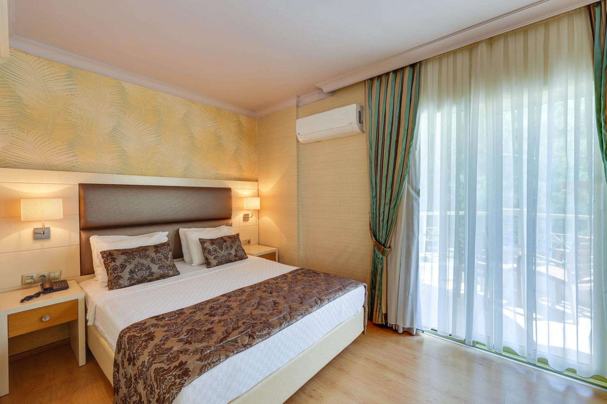 Grand Hotel Faros Marmaris Kültér fotó