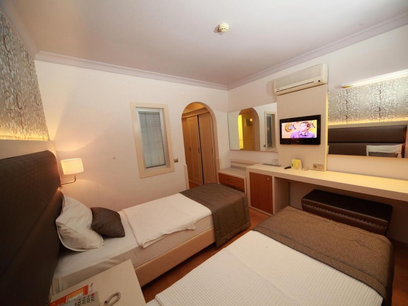 Grand Hotel Faros Marmaris Kültér fotó